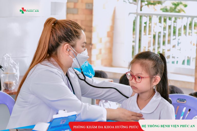Khám sức khoẻ Trường Tiểu Học Trần Phú