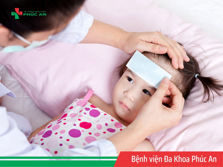 Trẻ nhỏ, trẻ sơ sinh bị nóng đầu nhưng không sốt – Làm sao để hạ nhiệt cho trẻ?