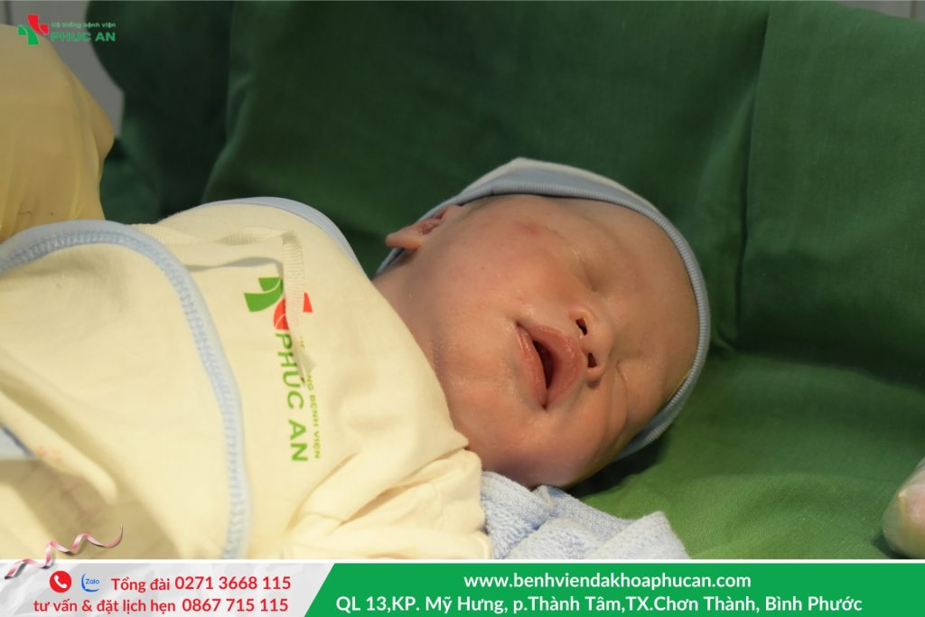 MỔ THÀNH CÔNG CHO SẢN PHỤ SINH CON LẦN 3 NHAU TIỀN ĐẠO TRUNG TÂM